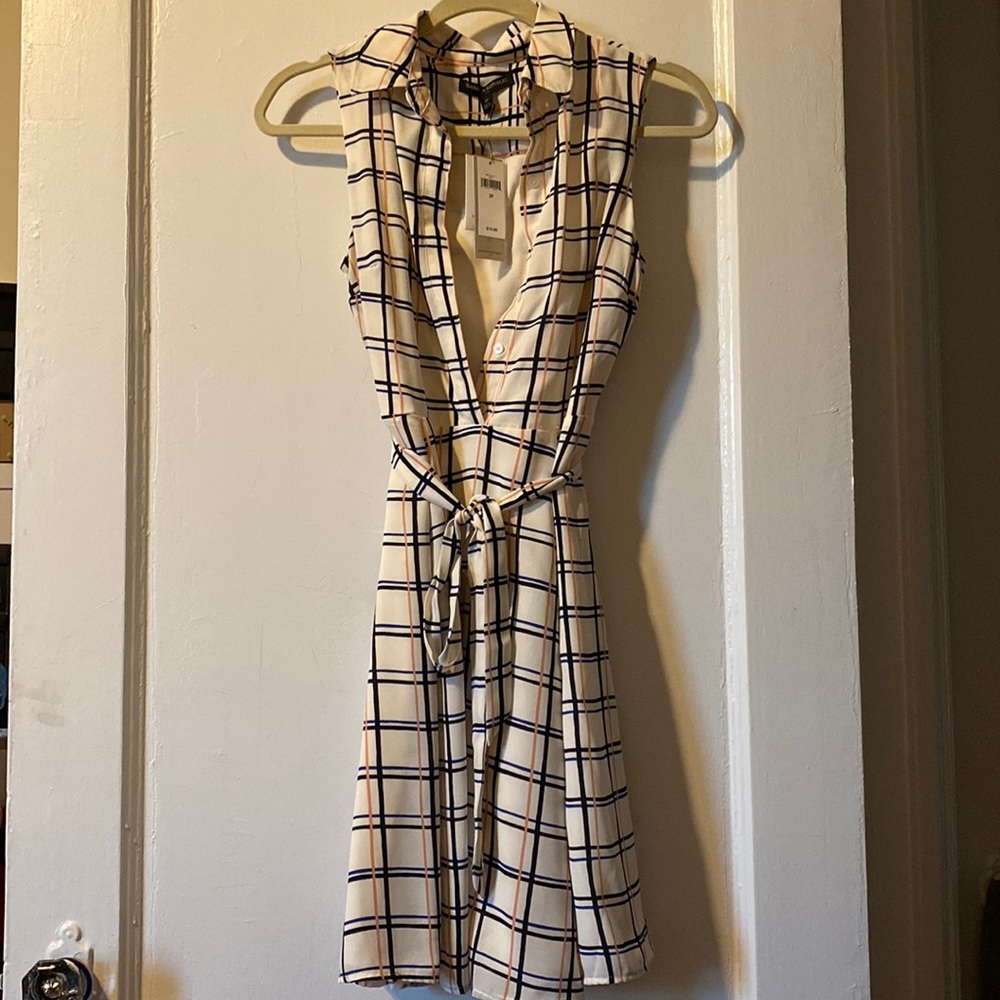 NWT White checkered sleeveless dress